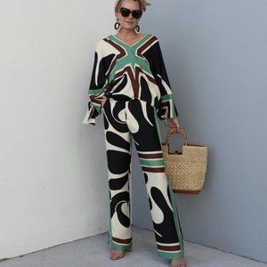 Zara Patterned Pants White Leg - Size Small